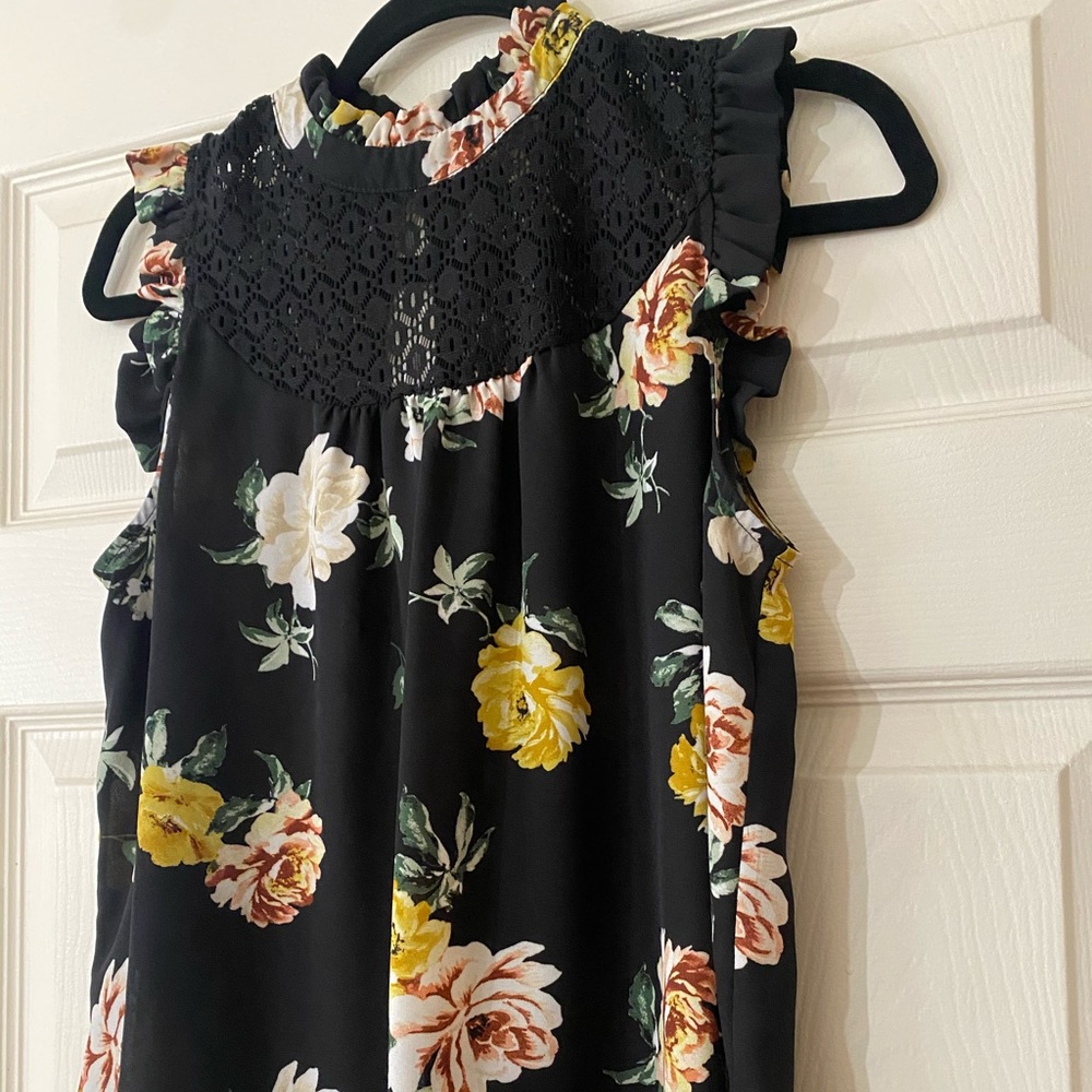 Lily White size large ruffle lace top.